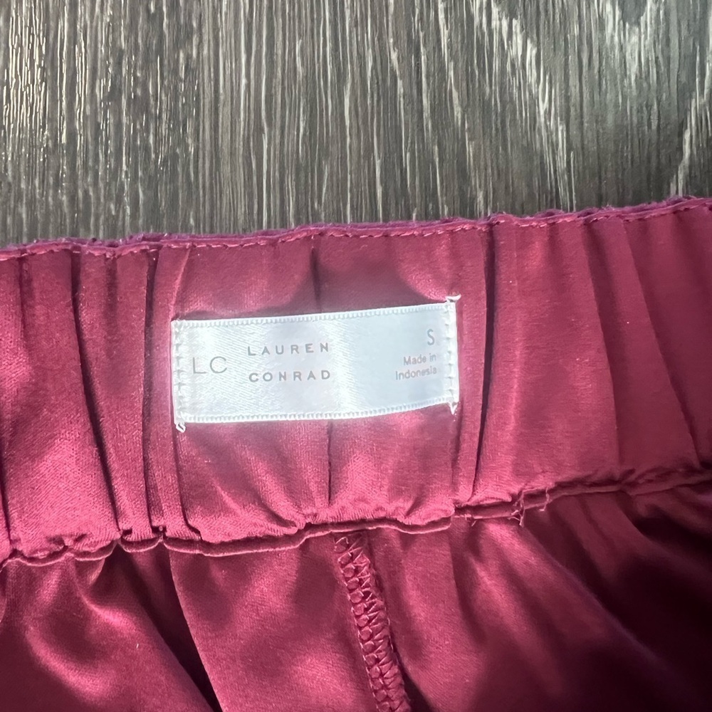 LC Lauren Conrad Burgundy Tiered Midi Skirt - Picture 3 of 3